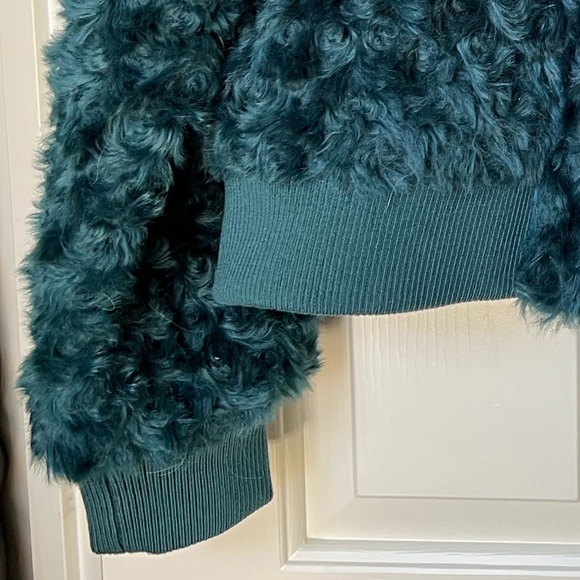 Anthropologie Curly Faux Fur Jacket in Teal. Like New. Large, fits like XL. - Picture 6 of 15
